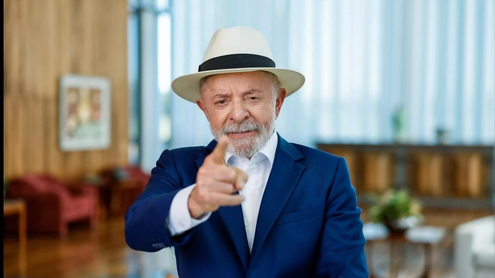 Governo Lula assina decretos e amplia combate à violência digital nas redes