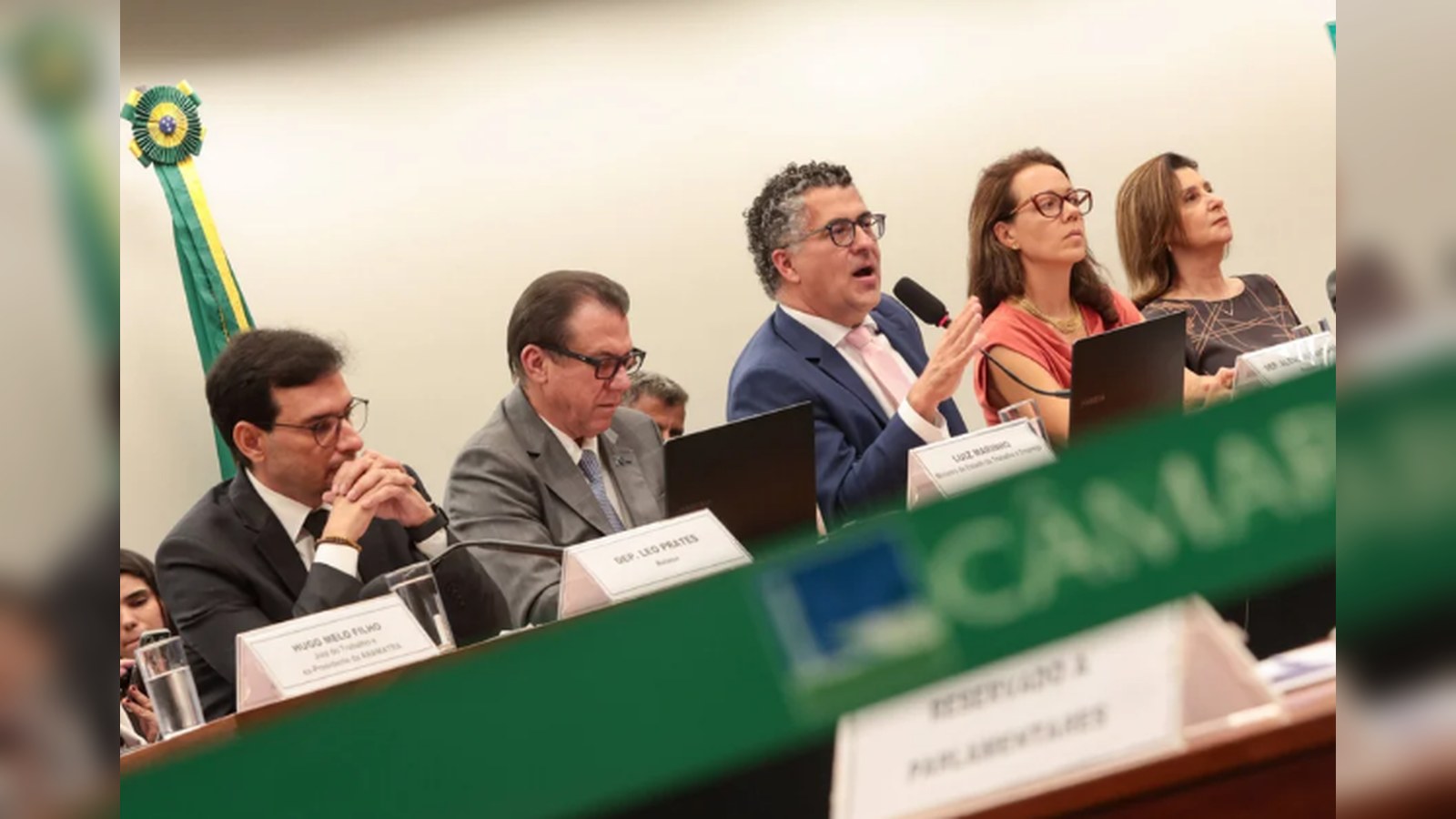 PEC da 6×1: Comissão da Câmara retoma votação nesta 4ª. Entenda rito